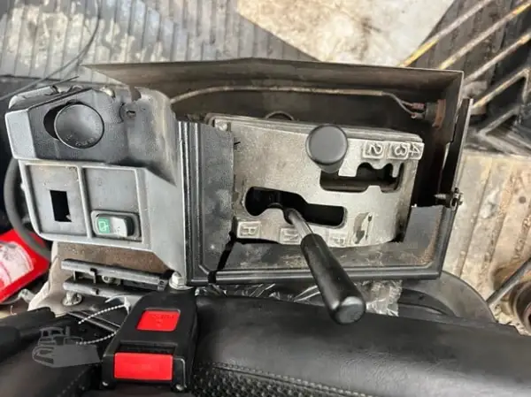 Click Here To Enlarge This Photo Of 1995 LANSING LINDE H280