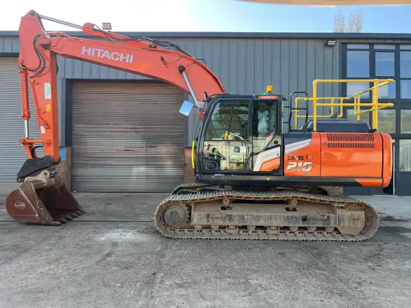 Click Here To Enlarge This Photo Of Hitachi ZX 210 LC-7