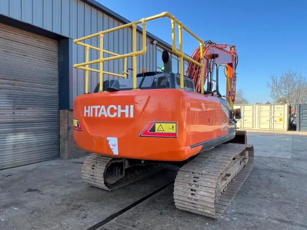 Click Here To Enlarge This Photo Of Hitachi ZX 210 LC-7