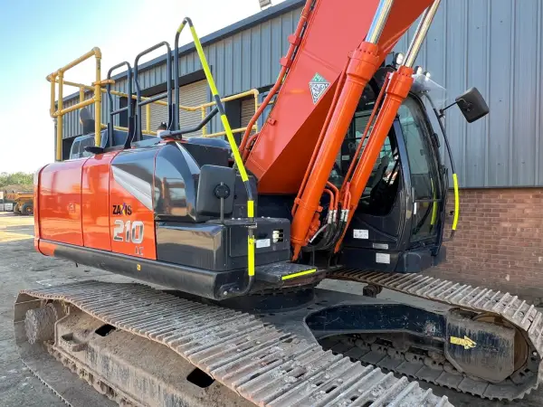 Click Here To Enlarge This Photo Of Hitachi ZX 210 LC-7