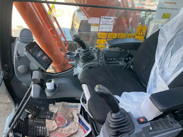 Click Here To Enlarge This Photo Of Hitachi ZX 210 LC-7