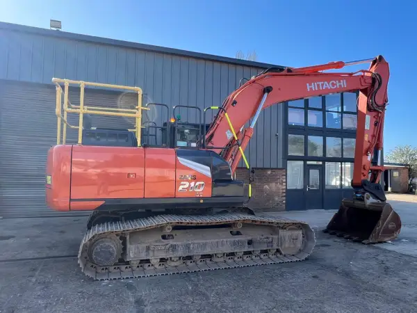 Hitachi ZX 210 LC-7