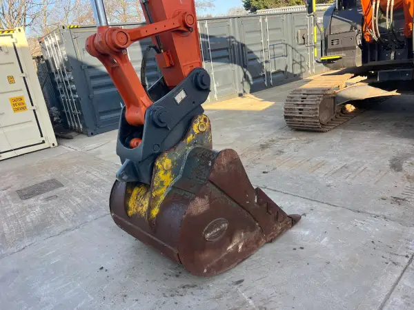 Click Here To Enlarge This Photo Of Hitachi ZX 225 US LC-7