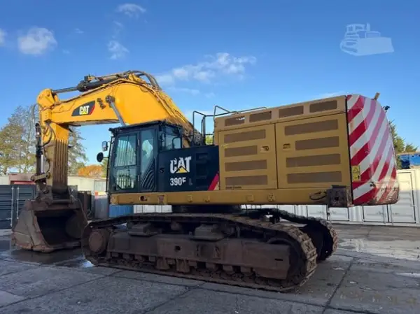 Click Here To Enlarge This Photo Of 2017 CATERPILLAR 390FL