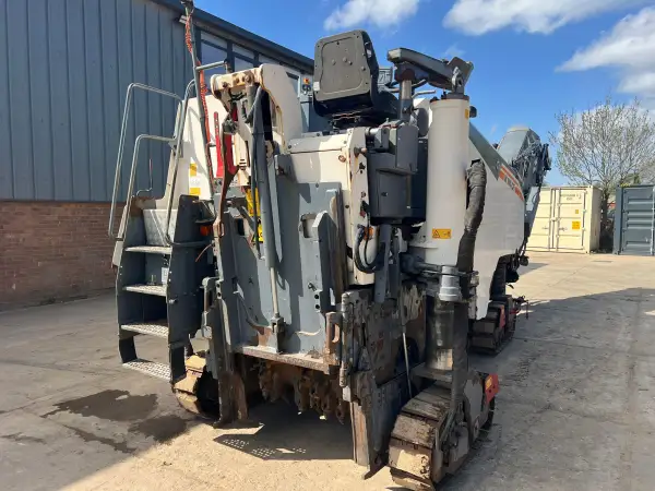 Click Here To Enlarge This Photo Of 2015 Wirtgen W100CFi Milling machine&comma; 5286 hours