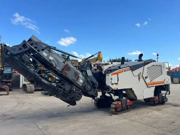 Click Here To Enlarge This Photo Of 2015 Wirtgen W100CFi Milling machine&comma; 5286 hours