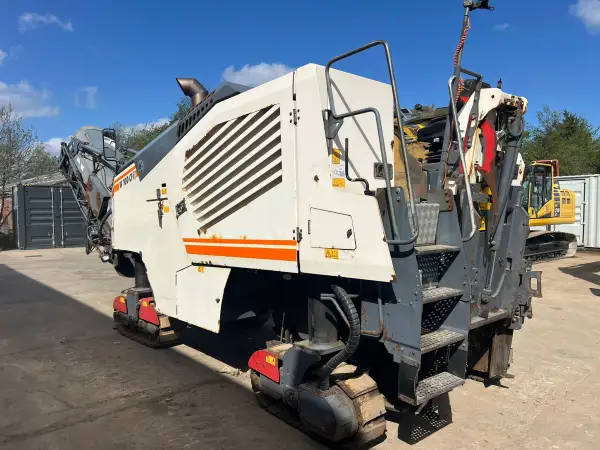 Click Here To Enlarge This Photo Of 2015 Wirtgen W100CFi Milling machine&comma; 5286 hours