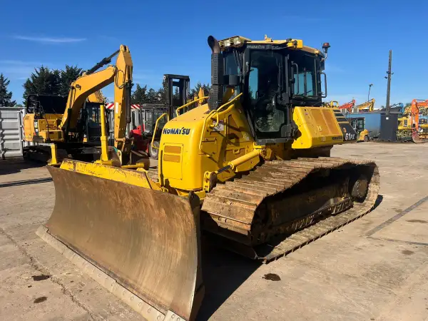 Click Here To Enlarge This Photo Of 2018 Vogele S1803-3i Paver&comma; 5430 hours