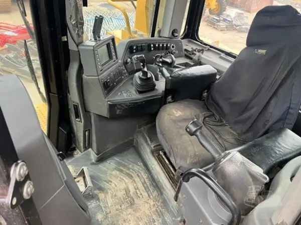 Click Here To Enlarge This Photo Of 2009 CATERPILLAR D9T