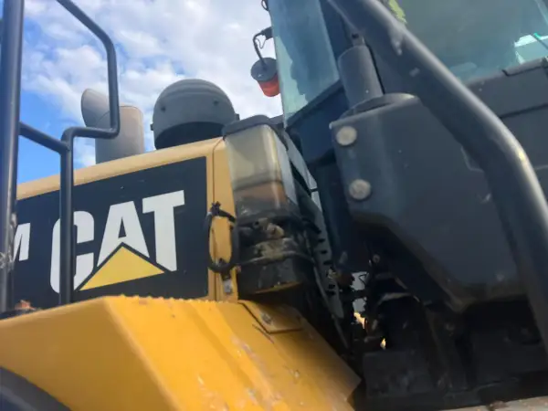 Click Here To Enlarge This Photo Of 2016 Caterpillar 966M Wheel loader
