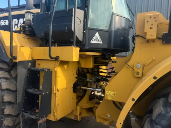 Click Here To Enlarge This Photo Of 2016 Caterpillar 966M Wheel loader