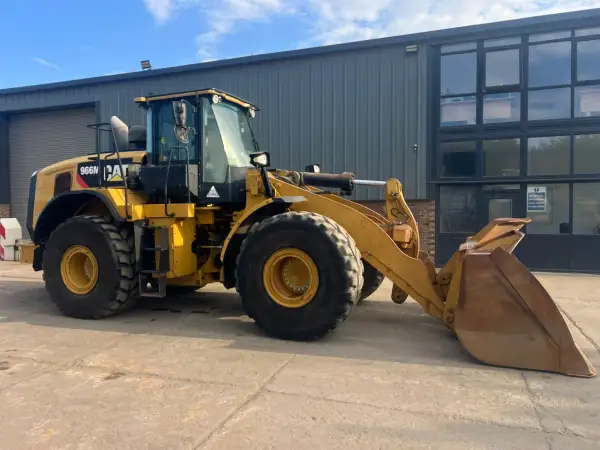 2016 Caterpillar 966M Wheel loader