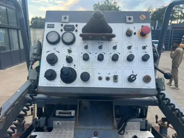 Click Here To Enlarge This Photo Of 2007 Vogele S800 Paver