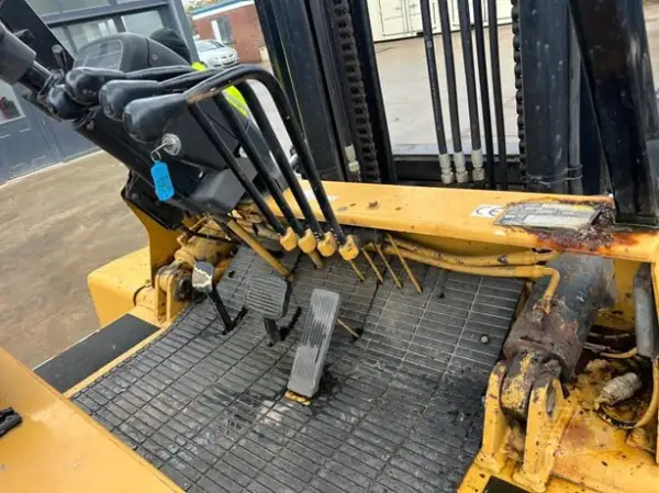 Click Here To Enlarge This Photo Of 2002 CATERPILLAR DP70